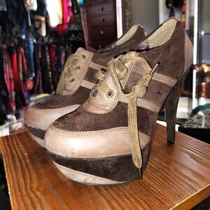 Brown leather heels size 8